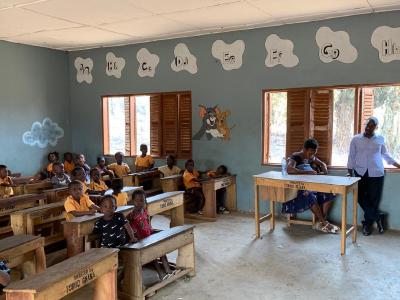 images/aframano_kg_classroom.jpg