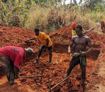 images/sceptic_tank_digging.jpg